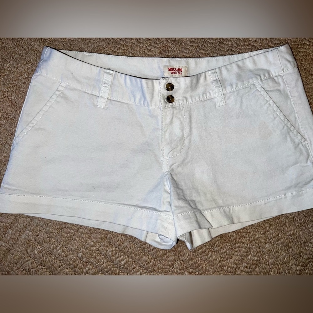 BUNDLE 5 for $50 👗👚 
Mossimo Supply Co. White Women's Denim-Style Cotton Shorts